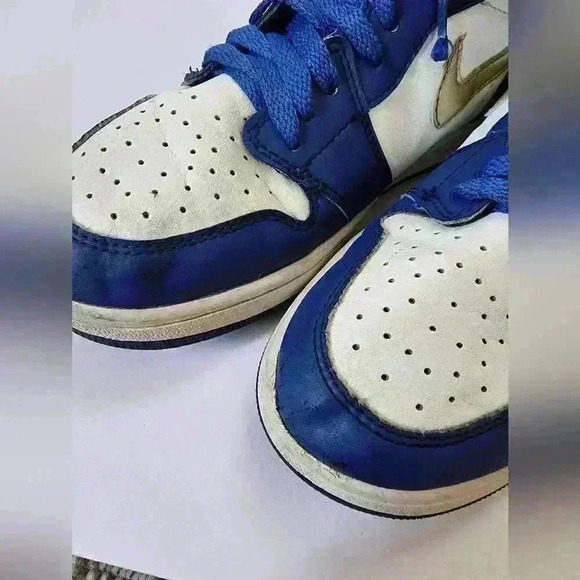 Nike Air Jordan 1 High Retro Gold Metallic Deep Royal Blue GS Sneaker, sz 6 - Picture 4 of 15